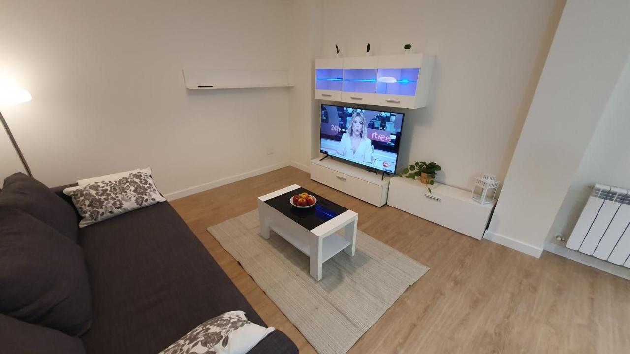 Auditorio Vicele - 2 Hab Y Sofa-Cama - Wifi - Vut-3692-As Овиедо Екстериор снимка
